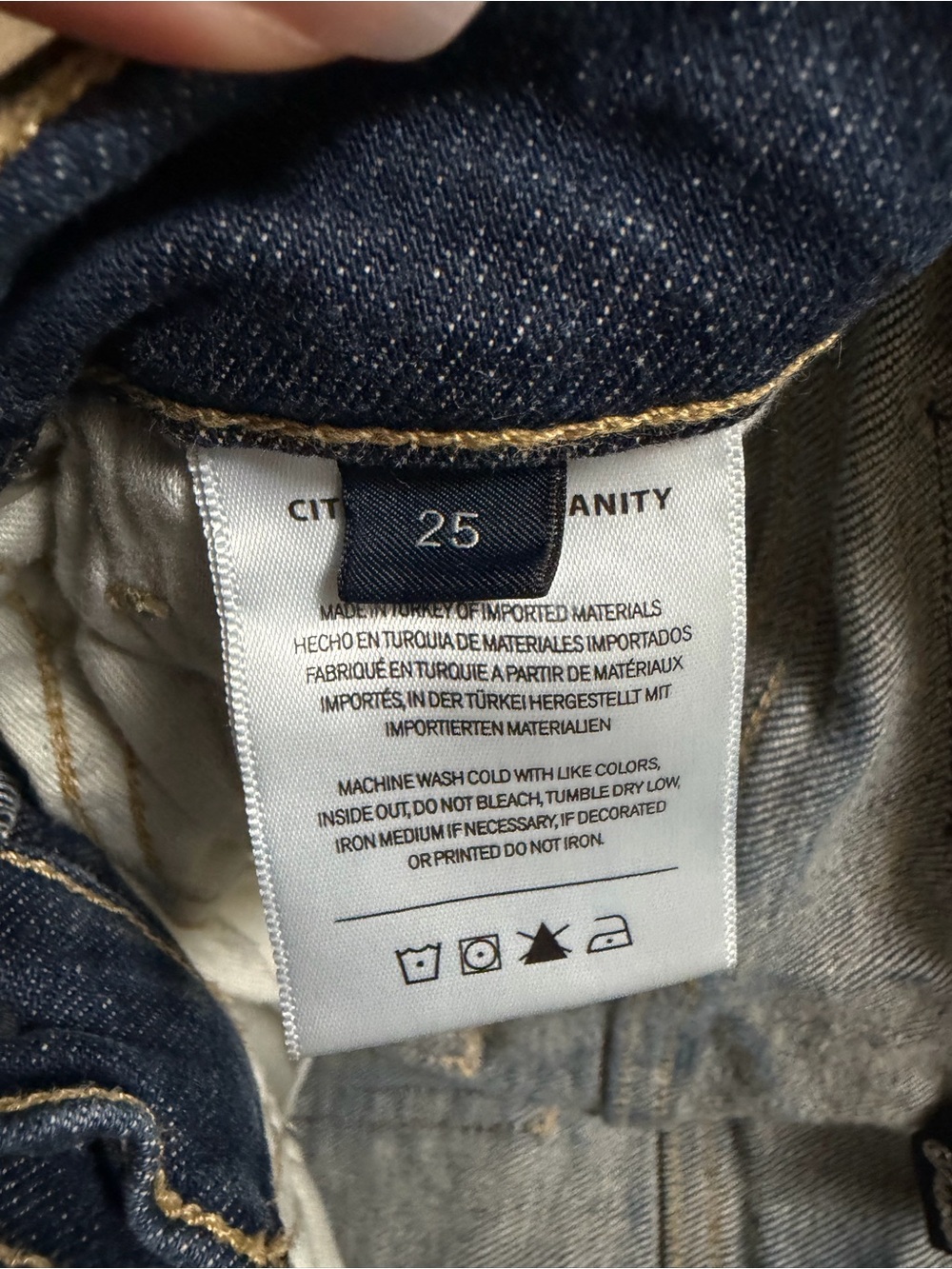 Citizens of Humanity Daphne Crop Jeans - Picture 5 of 6